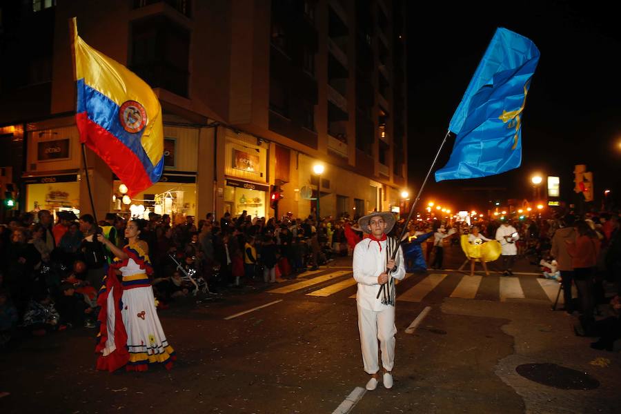 Fotos: ¿Estuviste en el desfile del Antroxu en Gijón? ¡Búscate! (2)