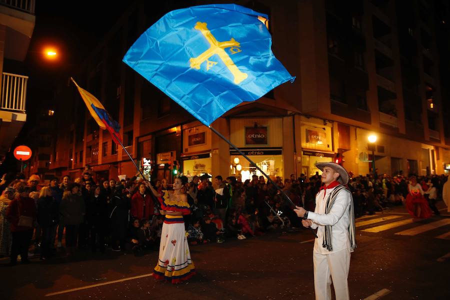 Fotos: ¿Estuviste en el desfile del Antroxu en Gijón? ¡Búscate! (2)