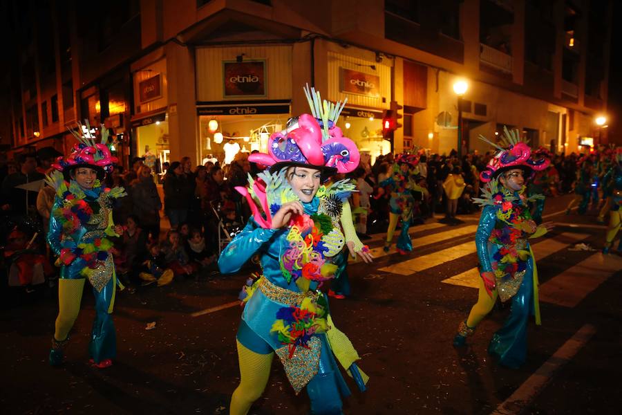 Fotos: ¿Estuviste en el desfile del Antroxu en Gijón? ¡Búscate! (2)