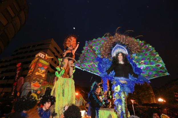 Participantes en el desfile del año pasado 