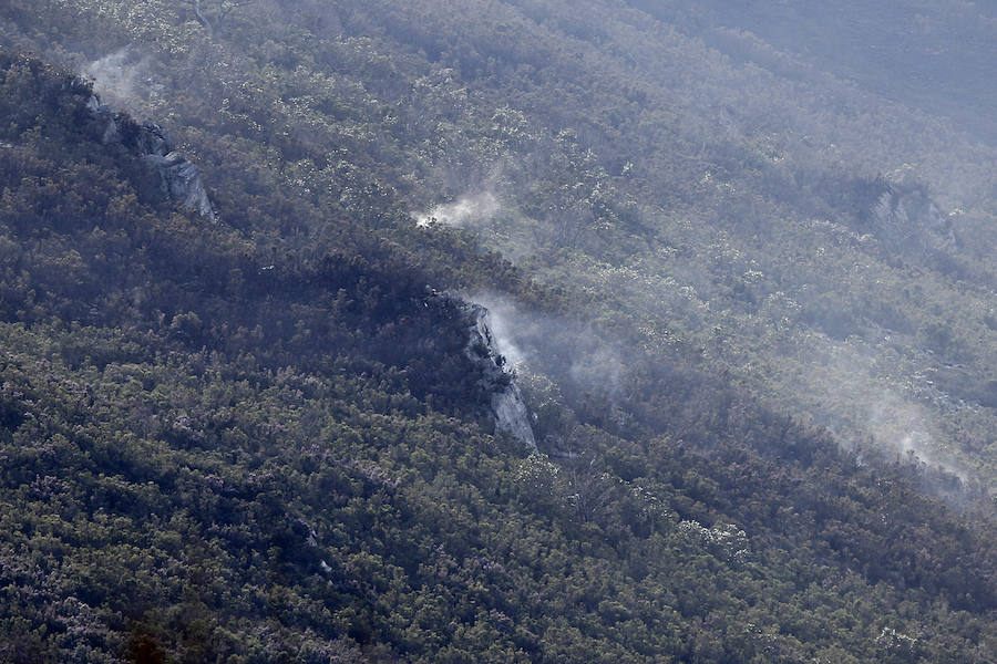 Salas ha sido el concejo que más ha sufrido las consecuencias de unos incendios cuya labor de extinción se complicaba debido al viento.