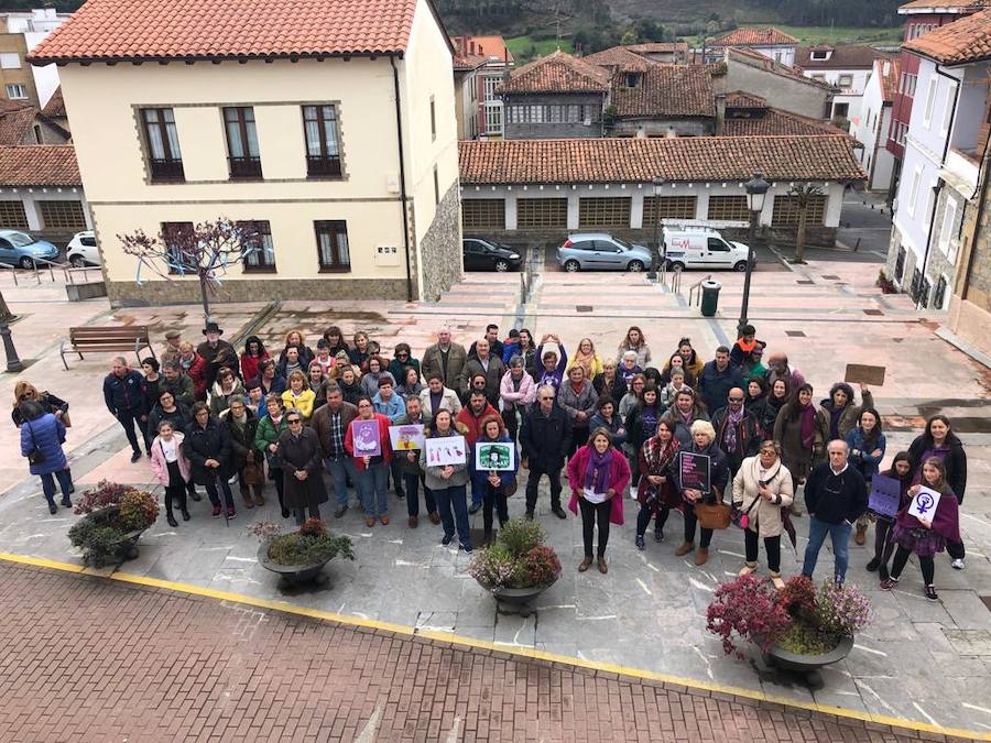 Más de cien colectivos respaldan una jornada reivindicativa en la que se han convocado concentraciones a mediodía ante varios ayuntamientos del Principado y una gran manifestación que partirá de la plaza de toros de Gijón a las 19 horas