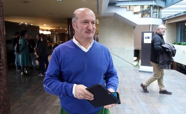 Venta: «Jamás amenacé a nadie y defenderé mi honor ante una decisión injusta»