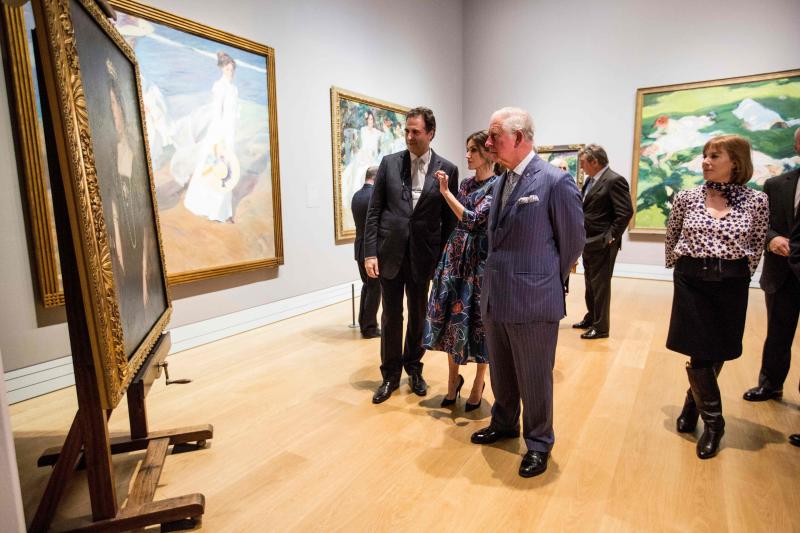 La retrospectiva reúne sesenta pinturas que abarcan la carrera completa del llamado impresionista español, que reflejan el compromiso constante de Joaquín Sorolla y Bastida con la representación de la vida española en toda su complejidad