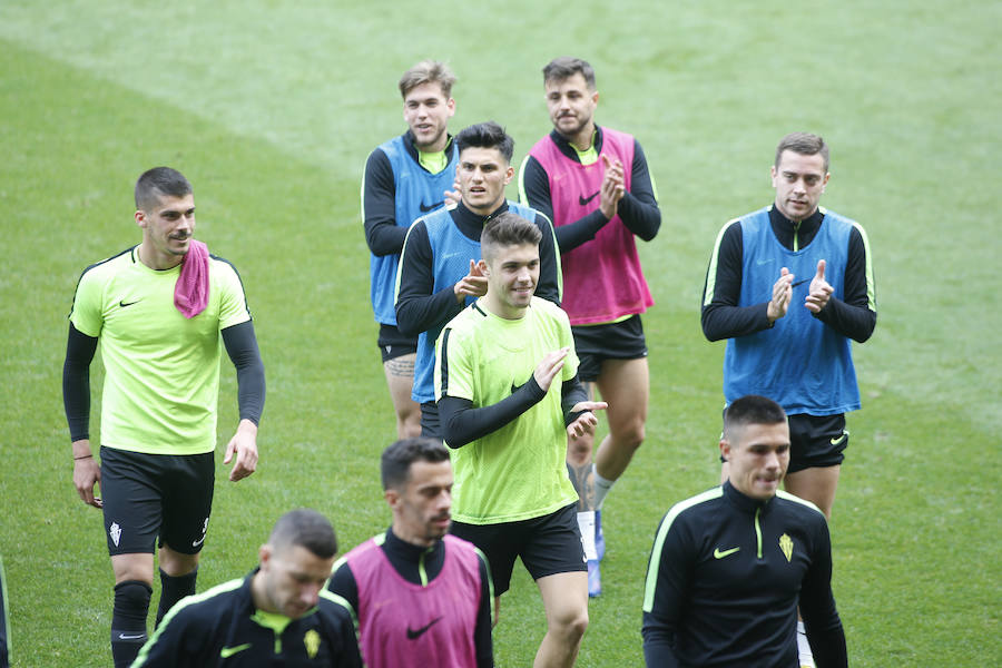 Los aficionados han podido asistir al entreno de los rojiblancos preparatorio del partido del domingo en Córdoba (16 horas)