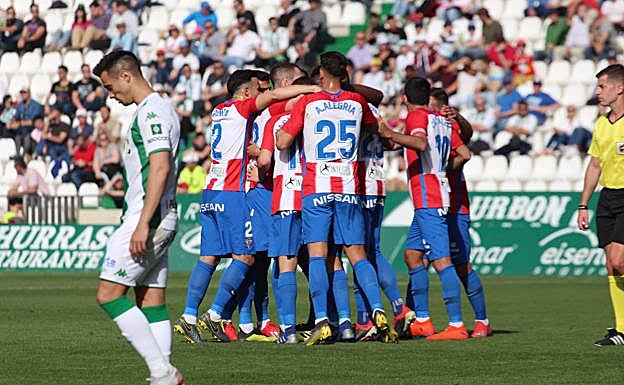 Revive el gol de Carmona que ha dado la victoria al Sporting