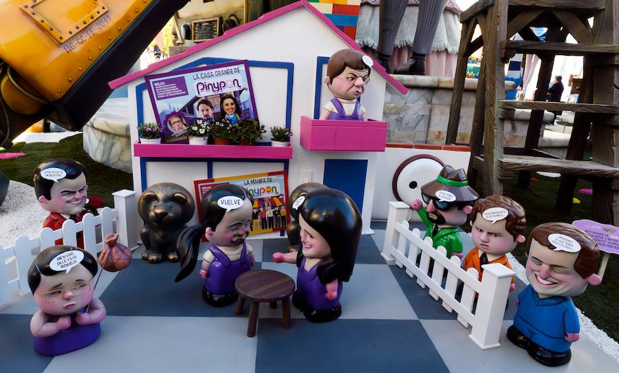 Las fallas valencianas han tenido como protagonistas a políticos del panorama nacional, como Pablo Casado o Pedro Sánchez y otros ligados a la actualidad catalana. Tampoco han faltado otros como Trump.