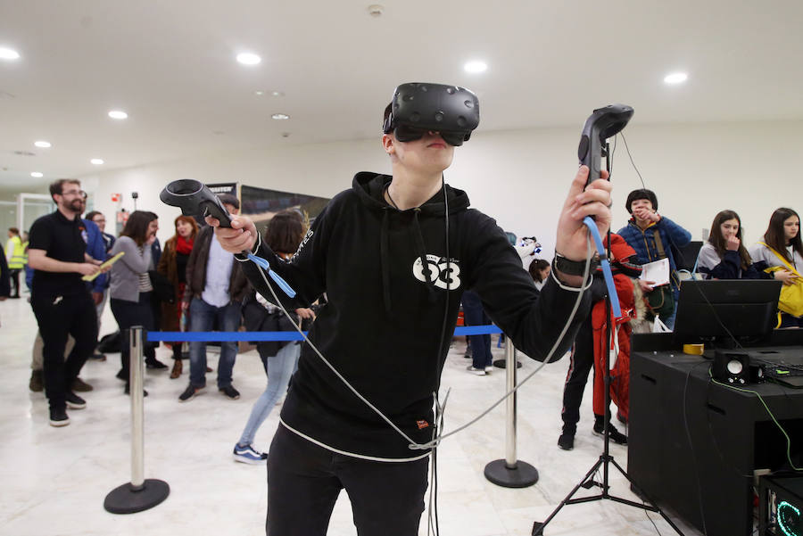 La Convención Juvenil de Cultura y Ocio Alternativo de Asturias congregará en el Calatrava de Oviedo a miles de personas hasta el próximo domingo.