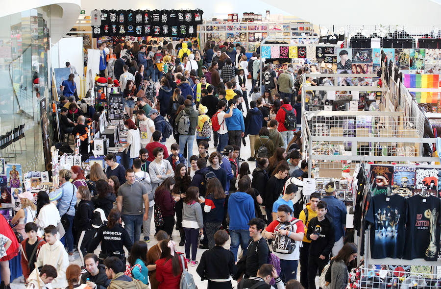 La Convención Juvenil de Cultura y Ocio Alternativo de Asturias congregará en el Calatrava de Oviedo a miles de personas hasta el próximo domingo.