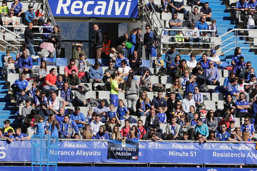 Dos millares de aficionados apoyan al Oviedo en el último entrenamiento antes del derbi