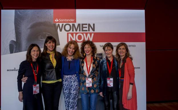 Leticia Espinosa, Victoria Ortega, Mabel Lozano, Adriana Scozzafava y Gloria Lomana .