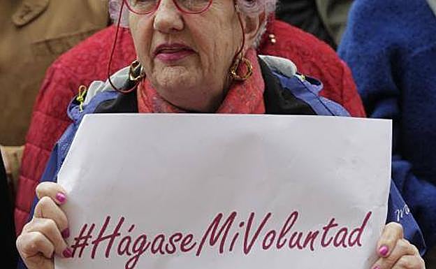 «El suicidio de María José no servirá de nada si no cambian el Código Penal»