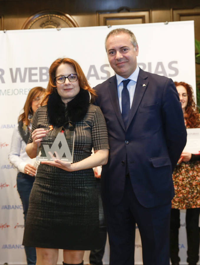 Consiste del XX concurso que EL COMERCIO lleva a cabo para escoger la iniciativa más atractiva, funcional e útil de la región. El sorteo cuenta con seis categorías: Empresarial / institucional, Servicio e iniciativa social, Ocio, Comercio Online, APPS y Blogs