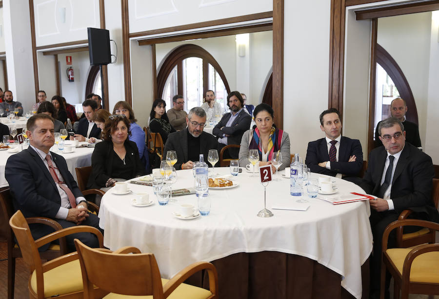 Consiste del XX concurso que EL COMERCIO lleva a cabo para escoger la iniciativa más atractiva, funcional e útil de la región. El sorteo cuenta con seis categorías: Empresarial / institucional, Servicio e iniciativa social, Ocio, Comercio Online, APPS y Blogs