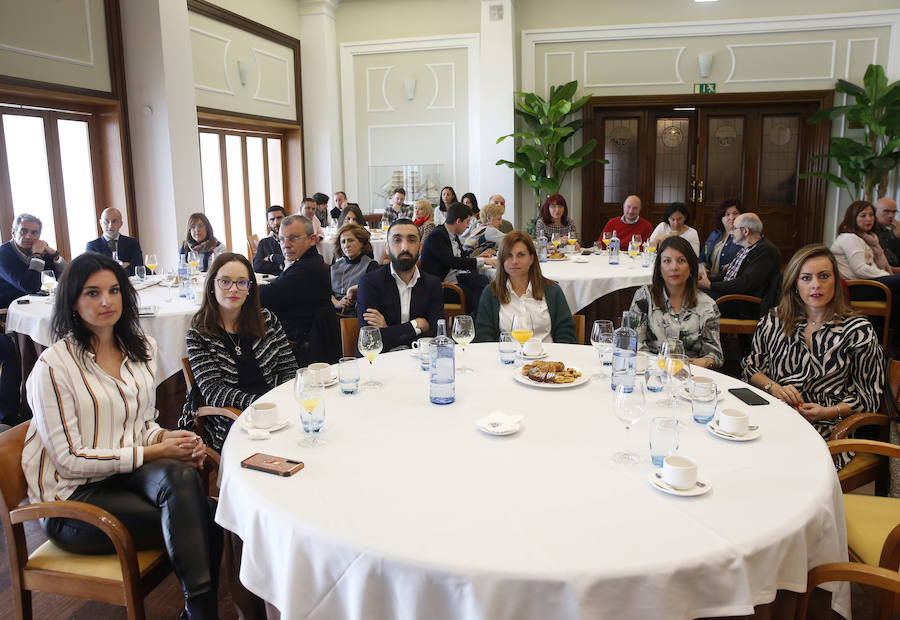 Consiste del XX concurso que EL COMERCIO lleva a cabo para escoger la iniciativa más atractiva, funcional e útil de la región. El sorteo cuenta con seis categorías: Empresarial / institucional, Servicio e iniciativa social, Ocio, Comercio Online, APPS y Blogs