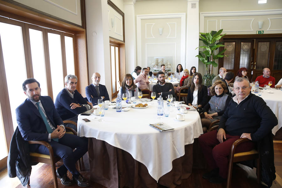 Consiste del XX concurso que EL COMERCIO lleva a cabo para escoger la iniciativa más atractiva, funcional e útil de la región. El sorteo cuenta con seis categorías: Empresarial / institucional, Servicio e iniciativa social, Ocio, Comercio Online, APPS y Blogs