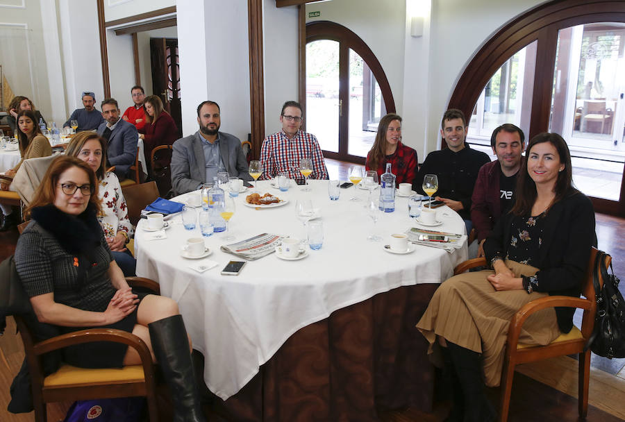 Consiste del XX concurso que EL COMERCIO lleva a cabo para escoger la iniciativa más atractiva, funcional e útil de la región. El sorteo cuenta con seis categorías: Empresarial / institucional, Servicio e iniciativa social, Ocio, Comercio Online, APPS y Blogs