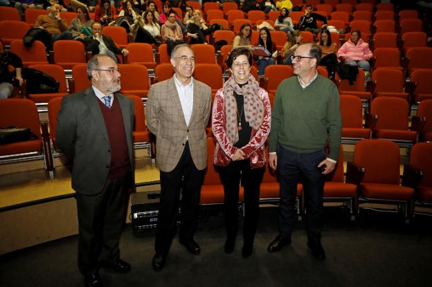 Luis Valdés, Emilio Chuvieco, Mónica Álvarez y José Baños. :: A.G