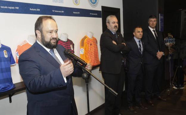 Jorge Menéndez Vallina en el acto de entrega de los medallas