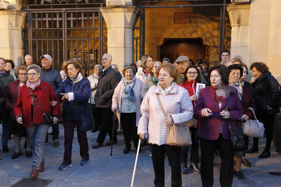 La procesión del Martes Santo congregó a numerosas personas en su recorrido