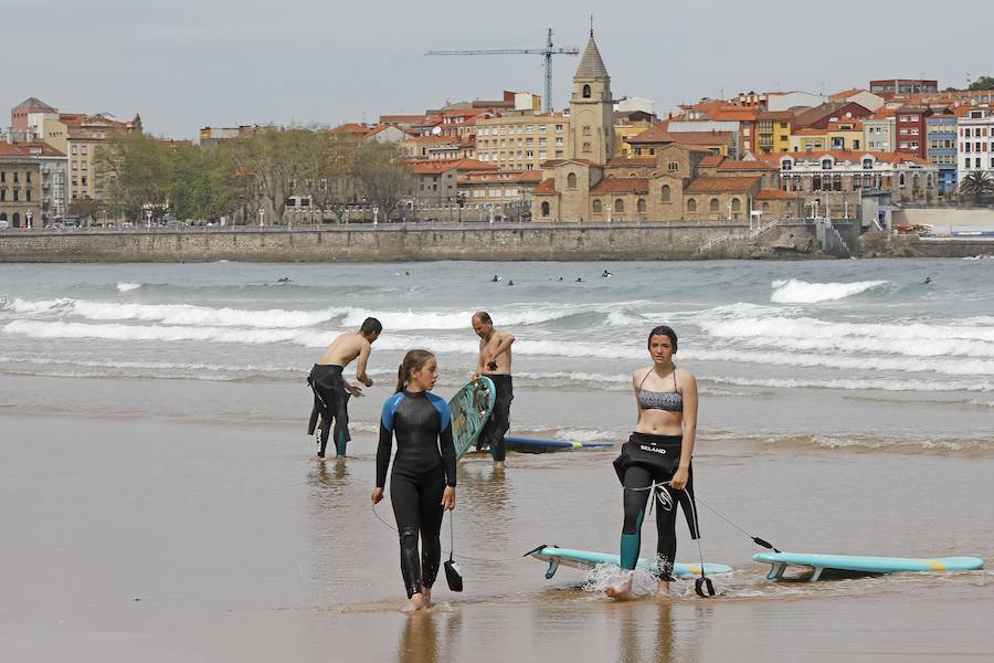 Jornada de bochorno en toda la región, que a prtir de esta tarde sufrirá uhn camvio radical con la llegada de tormentas y vientos de hasta 90 kilómetros por hora,