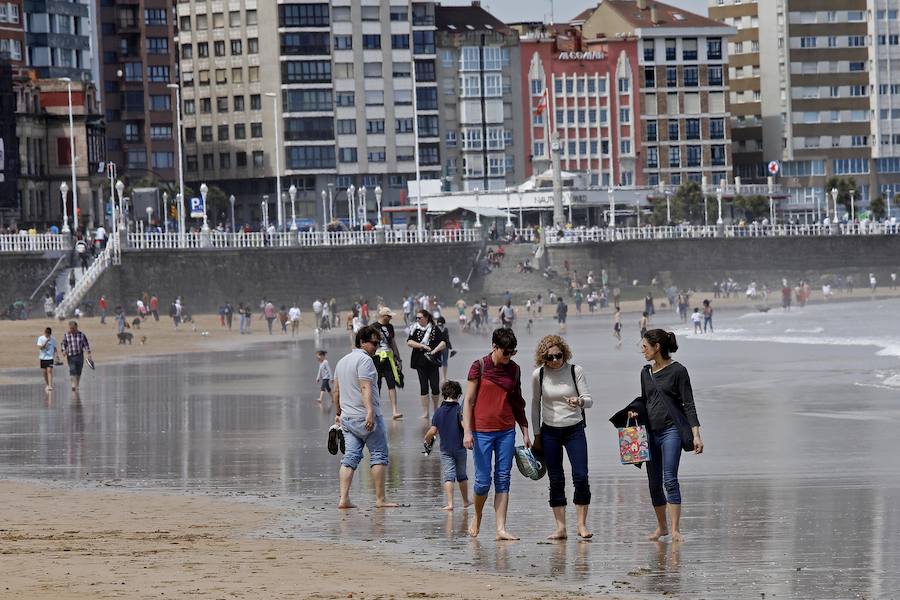 Jornada de bochorno en toda la región, que a prtir de esta tarde sufrirá uhn camvio radical con la llegada de tormentas y vientos de hasta 90 kilómetros por hora,