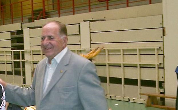 El histórico entrenador de voleibol, Luciano Suárez 'Luqui'.