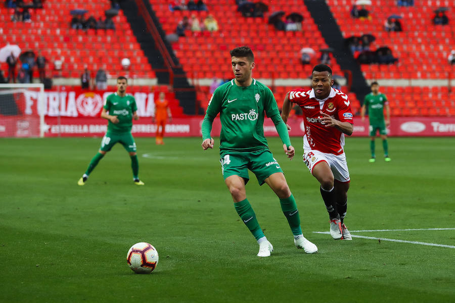 Frenazo del Sporting tras su encuentro frente al Nástic del que no consigue obtener más que un empate y volver con un punto a casa