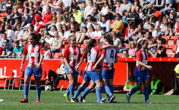 Diez mil personas en un partido histórico en El Molinón