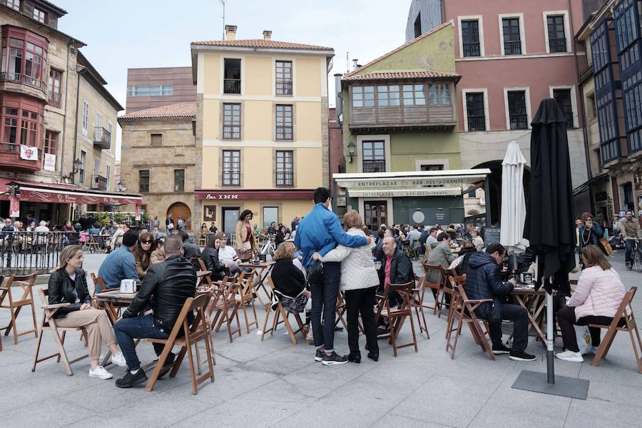 El Principado tuvo un tiempo de lo más agradable durante la jornada del Viernes Santo. Puntos de gran afluencia turística, como Gijón o Los Lagos de Covadonga se llenaron de visitantes