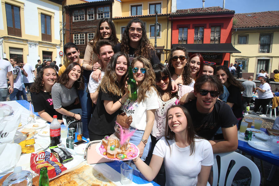 La edición de 2019 de la Comida en la calle de Avilés vuelve a repetir el éxito de la edición precedente