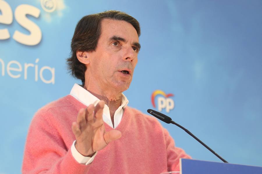 Aznar: «Si tengo delante alguno de los candidatos de ayer, me duran muy poco»