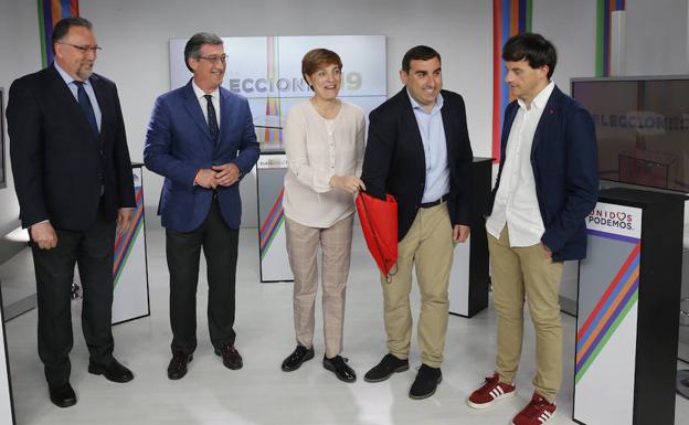 Isidro Martínez Oblanca, Ignacio Prendes, Roberto Morís y Juan Ponte, en el plató de Canal 10. 