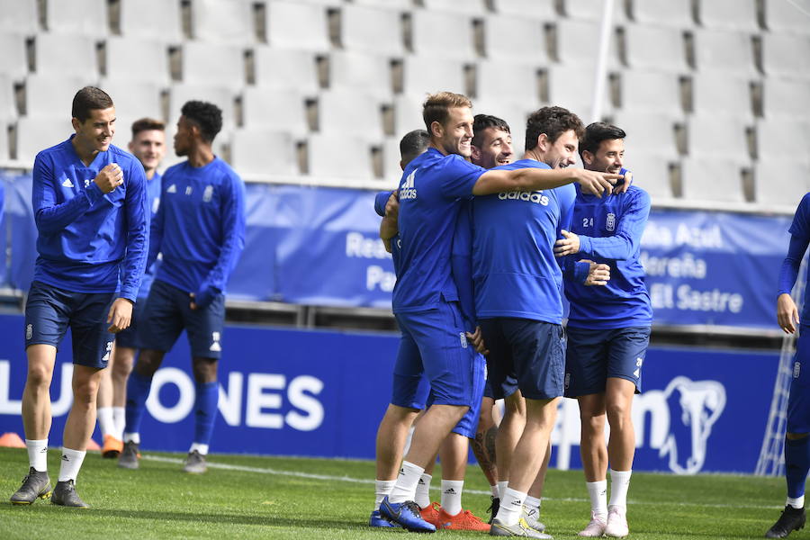 El Oviedo se entrena a puerta cerrada pensando en el Almería