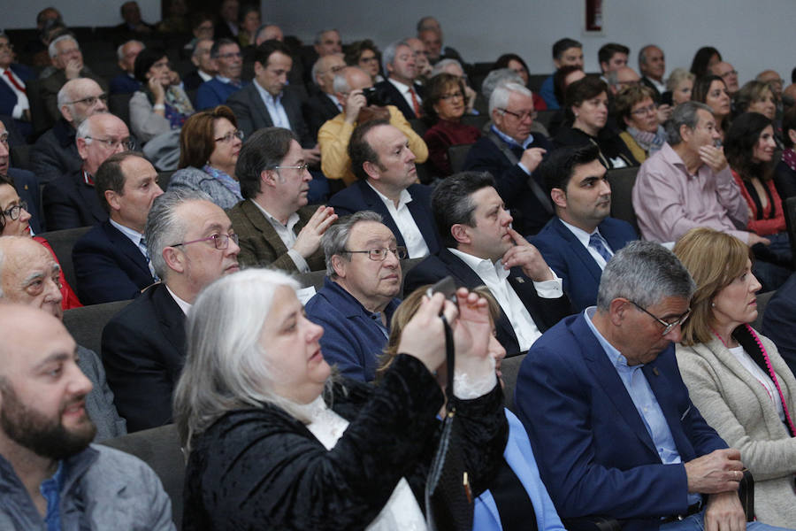 El acto se ha celebrado en el Teatro Riera