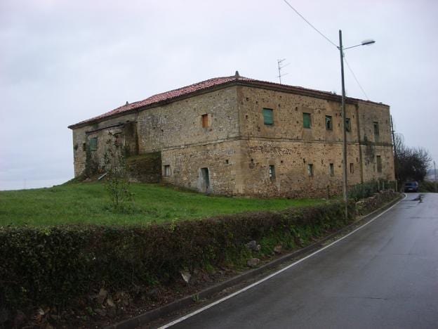 El palacio de los condes de Velarde y Pimentel, en La Luz. 