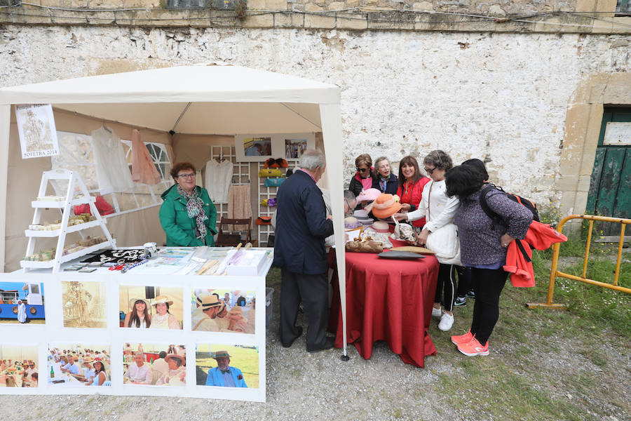 Miles de personas han disfrutado, un año más, de la jira en el embalse de Trasona (Corvera), una fiesta declarada de Interés Turístico. Empanada, tortilla, barbacoas y sidra son los ingredientes principales de una de las celebraciones más consolidadas de Asturias.