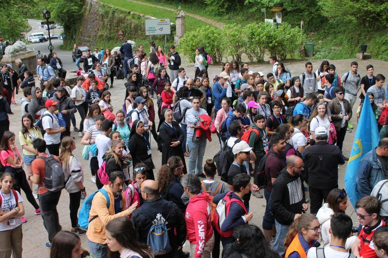 La marcha anual al Real Sitio se consagra este año a los seminaristas mártires de Oviedo.