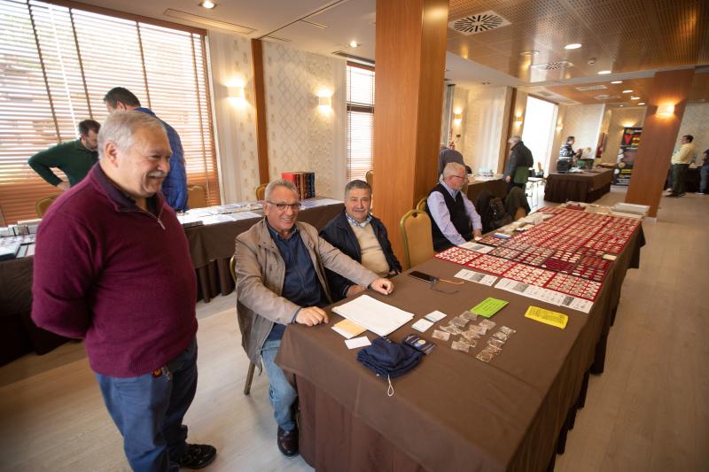 La Convención Numismática celebrada el el Vilal de Aviles atrajo coleccionistas de toda Asturias y León