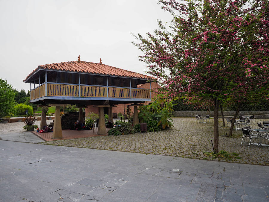 La Quintana de Rionda se encuentra en el entorno de la Factoría Vegetal, dedicada a los usos que las sociedades humanas han dado a las plantas en las riberas septentrionales del Océano Atlántico.