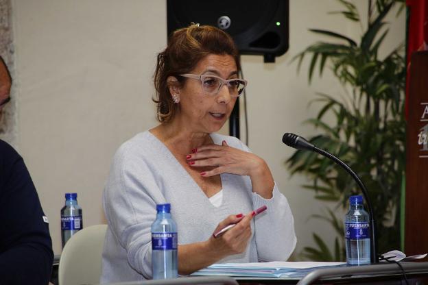 Marián García de la Llana, en el Ayuntamiento de Llanes. 