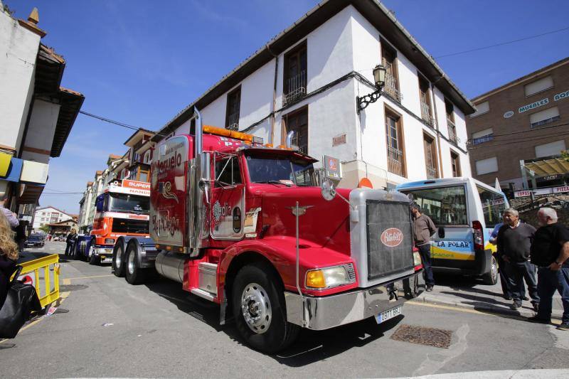 Más de 250 personas de toda España se dieron cita en la I Ruta Indiana de Colombres.