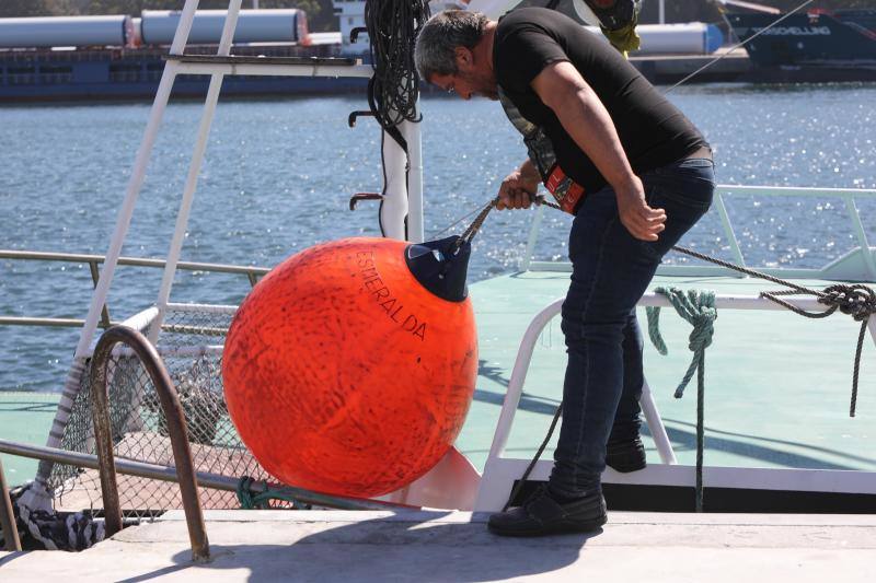 Los barcos avilesinos 'Berriz Amatxo' y 'Esmeralda Tercero' zarparon ayer a la costera del bonito con rumbo a las Azores, donde los bonitos suelen encontrarse en este momento. En los últimos años, las primeras capturas han tenido el premio de un precio más alto por el que ya se conoce como 'campanu' de la mar. 