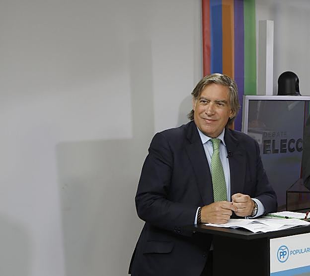 Alberto López-Asenjo en un momento del debate.