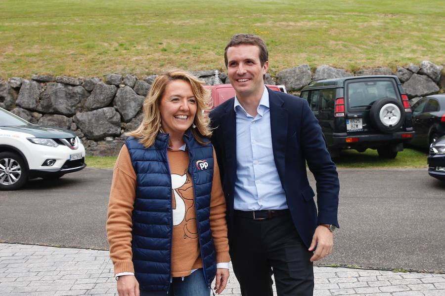 El presidente del PP ha participado en un acto en el llagar Castañón, junto a la candidata a la presidencia del Principado, Teresa Mallada, y el candidato a la Alcaldía de Villaviciosa, Andrés Buznego