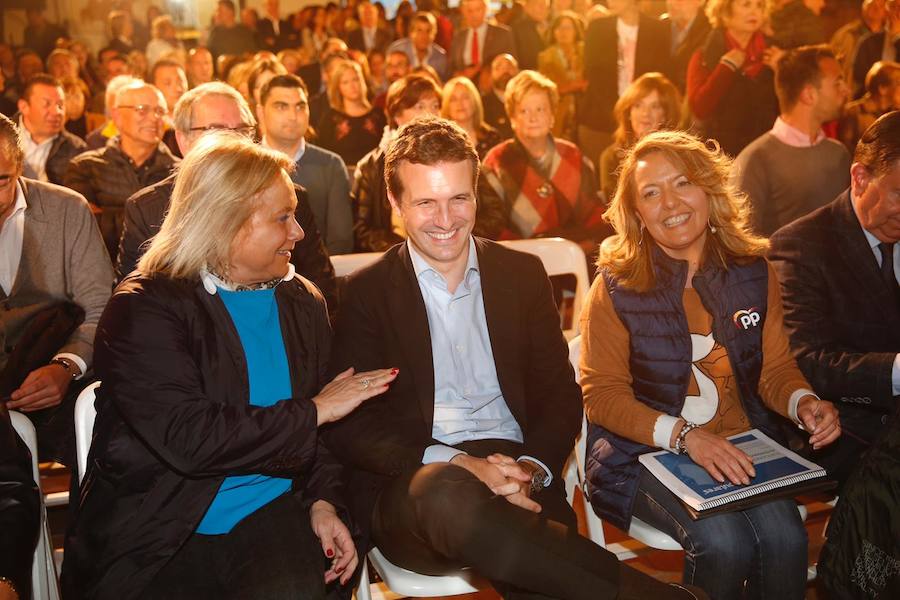 El presidente del PP ha participado en un acto en el llagar Castañón, junto a la candidata a la presidencia del Principado, Teresa Mallada, y el candidato a la Alcaldía de Villaviciosa, Andrés Buznego