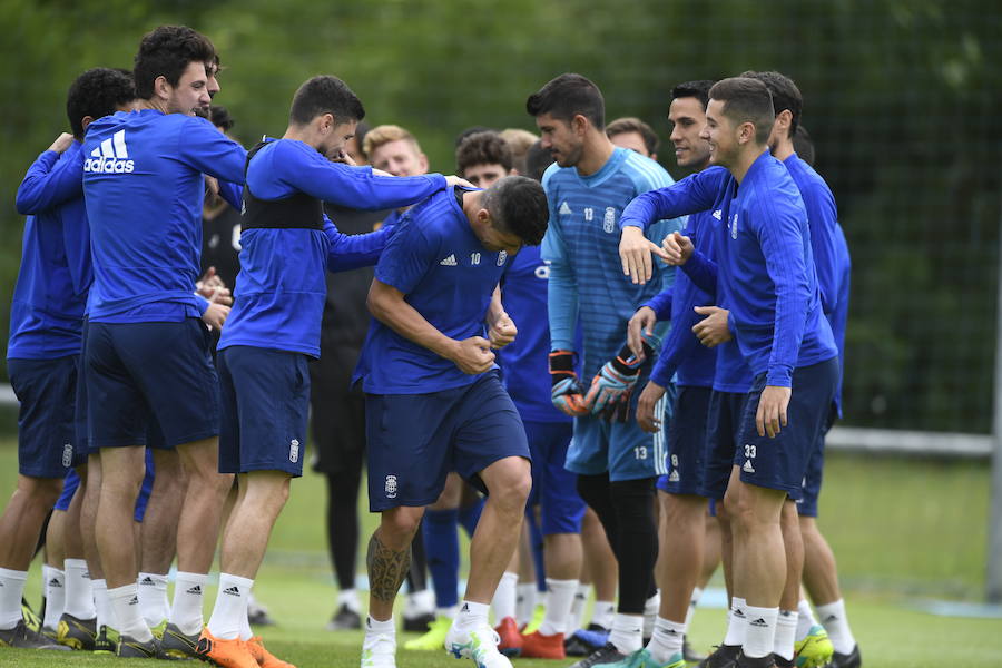 Sergio Egea prepara al equipo carbayón para enfrentarse al Tenerife el próximo domingo en el Heliodoro Rodríguez López.