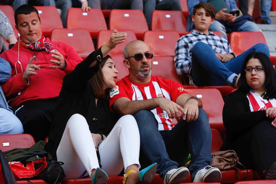 Fotos: ¿Estuviste en el Sporting - Albacete? ¡Búscate!