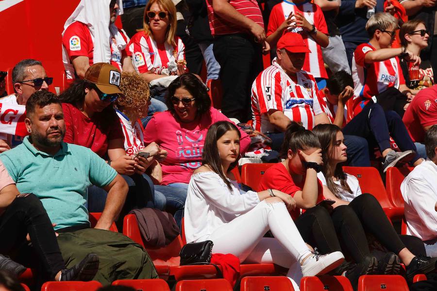 Fotos: ¿Estuviste en el Sporting - Albacete? ¡Búscate!