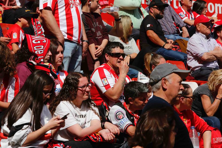 Fotos: ¿Estuviste en el Sporting - Albacete? ¡Búscate!